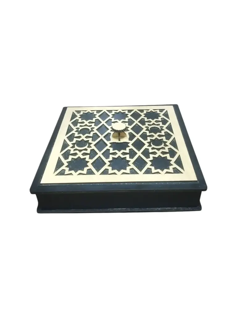 علبة حلويات أرابيسك مربعة 